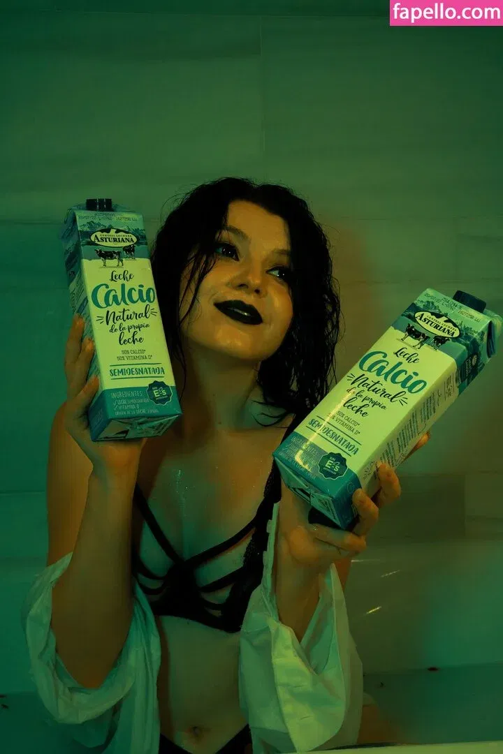 Olyashaa / deepfake / olyashaasaxon Onlyfans Photo Gallery 