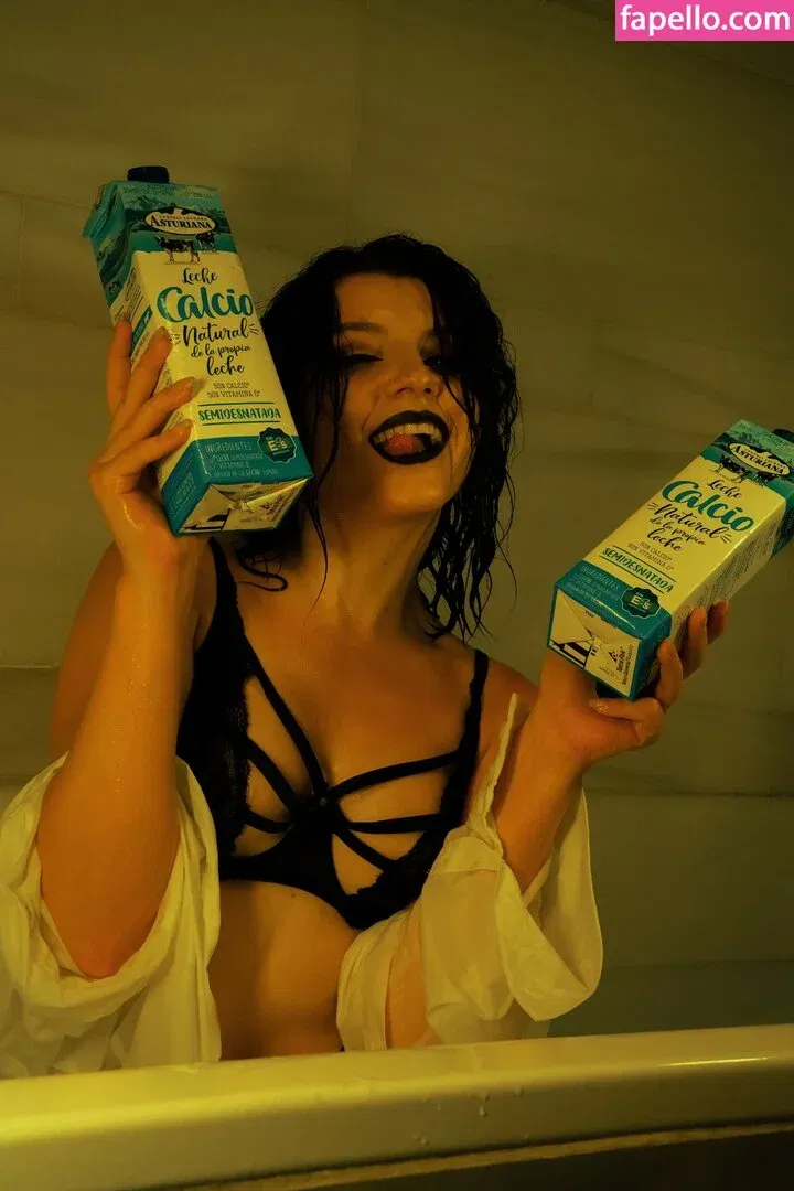 Olyashaa / deepfake / olyashaasaxon Onlyfans Photo Gallery 