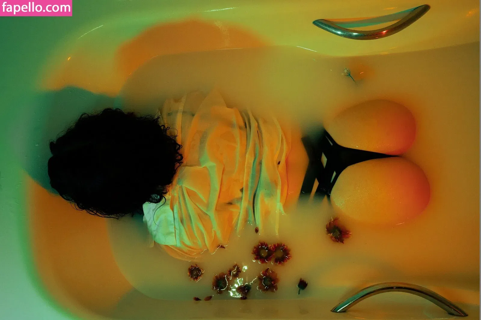 Olyashaa / deepfake / olyashaasaxon Onlyfans Photo Gallery 