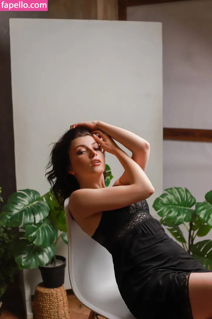 Olyashaa / deepfake / olyashaasaxon Onlyfans Photo Gallery 