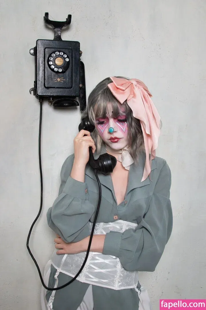 Olyashaa / deepfake / olyashaasaxon Onlyfans Photo Gallery 