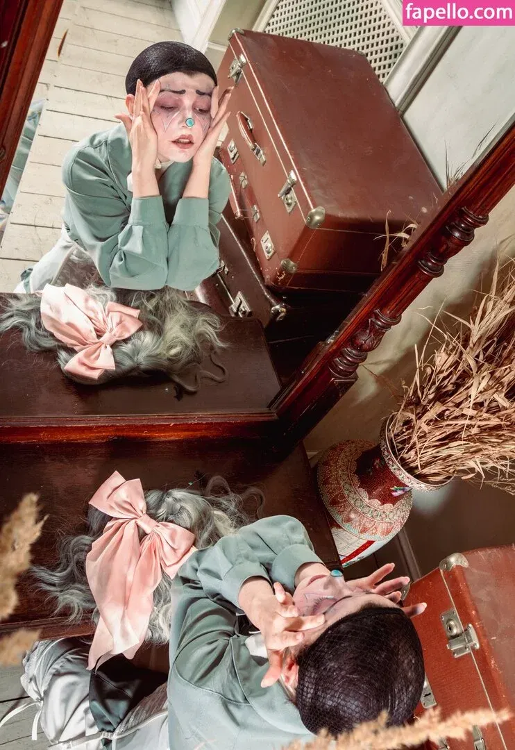 Olyashaa / deepfake / olyashaasaxon Onlyfans Photo Gallery 