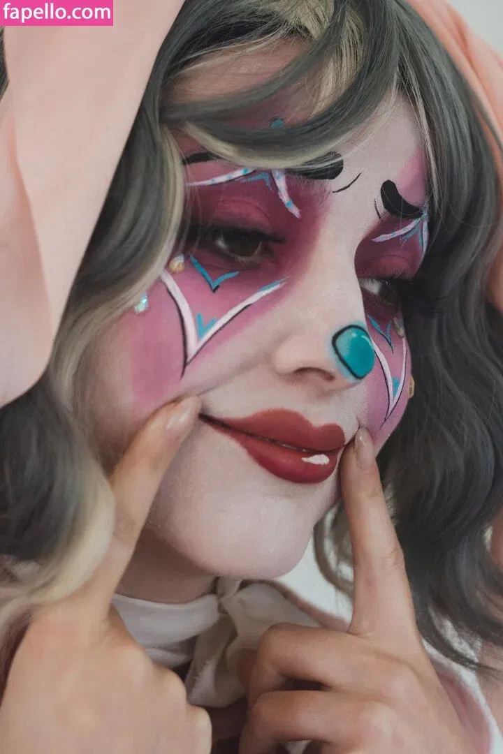 Olyashaa / deepfake / olyashaasaxon Onlyfans Photo Gallery 