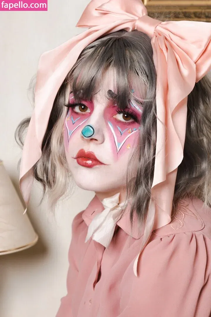 Olyashaa / deepfake / olyashaasaxon Onlyfans Photo Gallery 