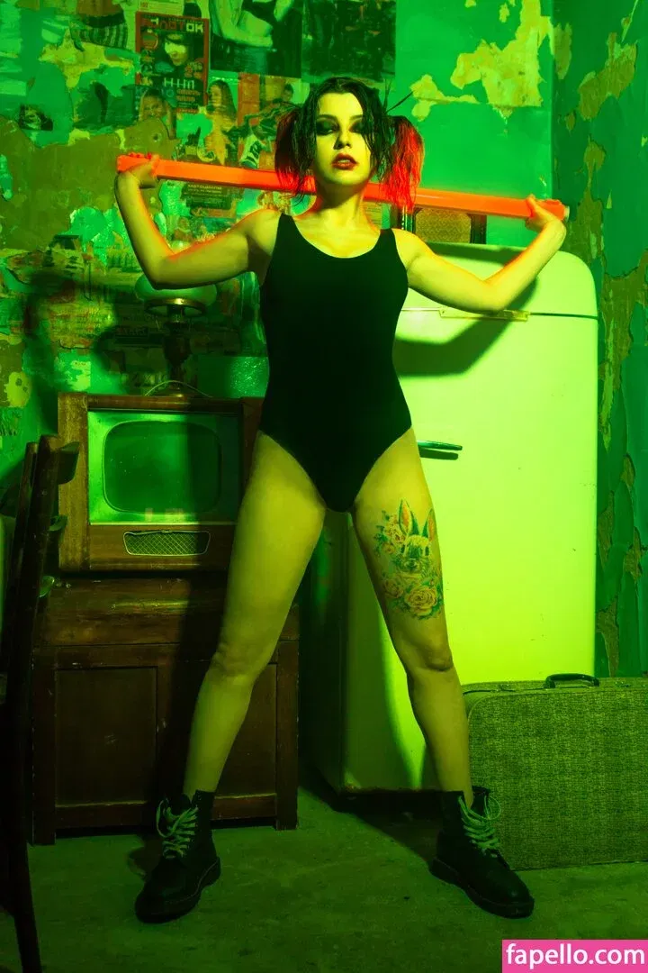 Olyashaa / deepfake / olyashaasaxon Onlyfans Photo Gallery 