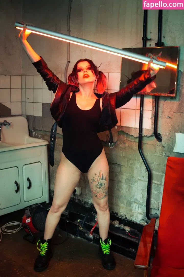 Olyashaa / deepfake / olyashaasaxon Onlyfans Photo Gallery 