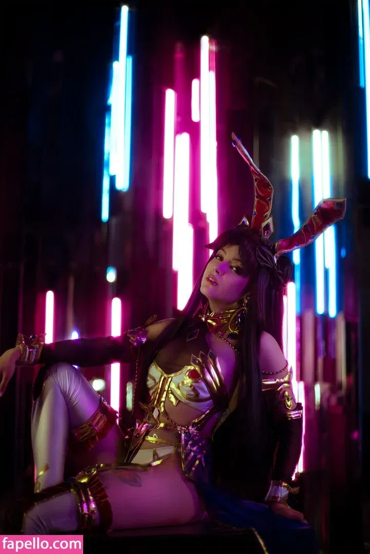 Olyashaa / deepfake / olyashaasaxon Onlyfans Photo Gallery 