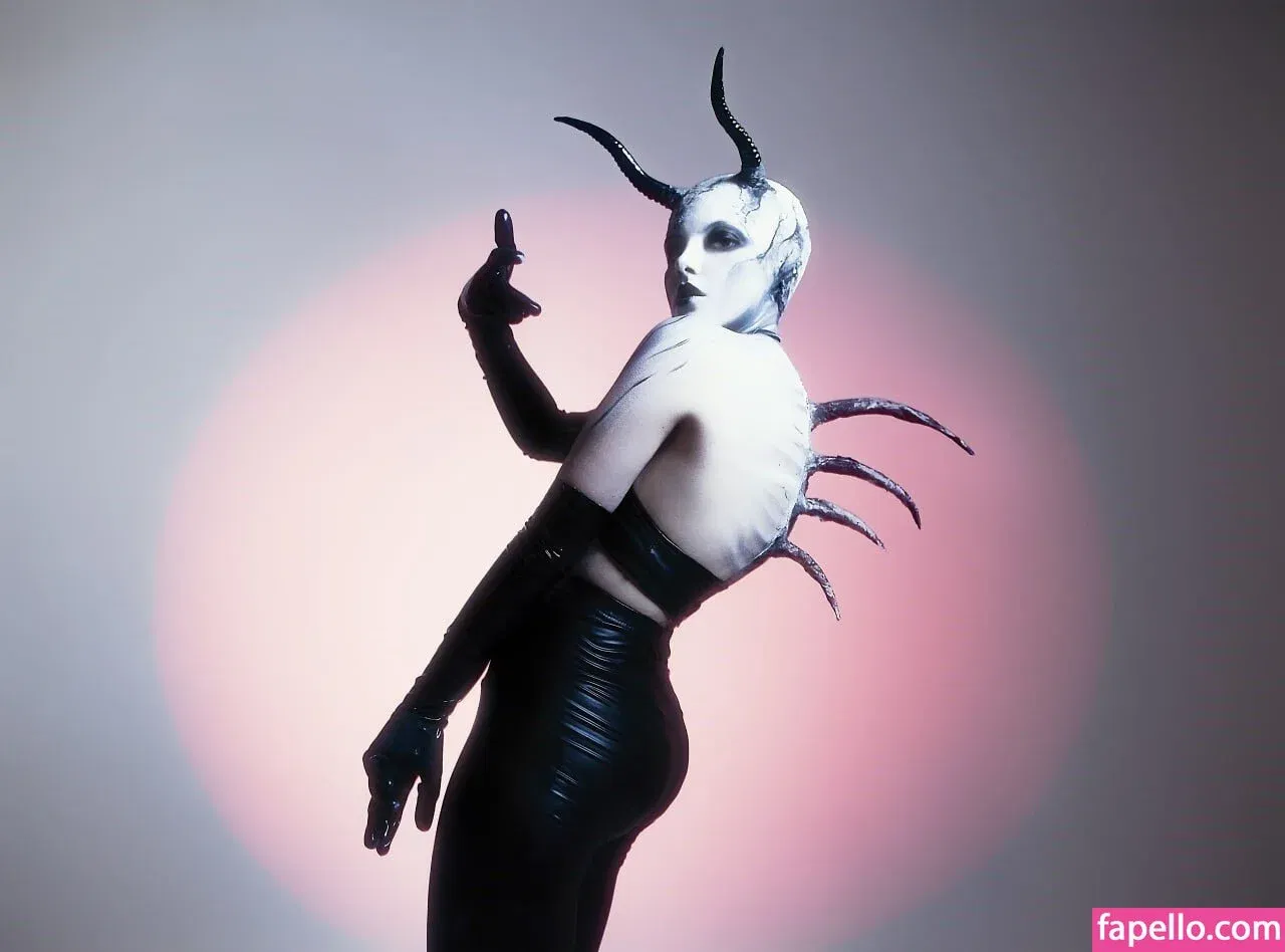 Olyashaa / deepfake / olyashaasaxon Onlyfans Photo Gallery 