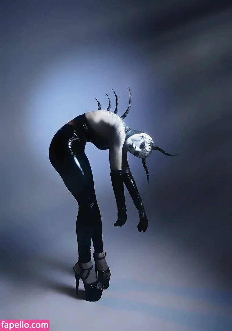 Olyashaa / deepfake / olyashaasaxon Onlyfans Photo Gallery 