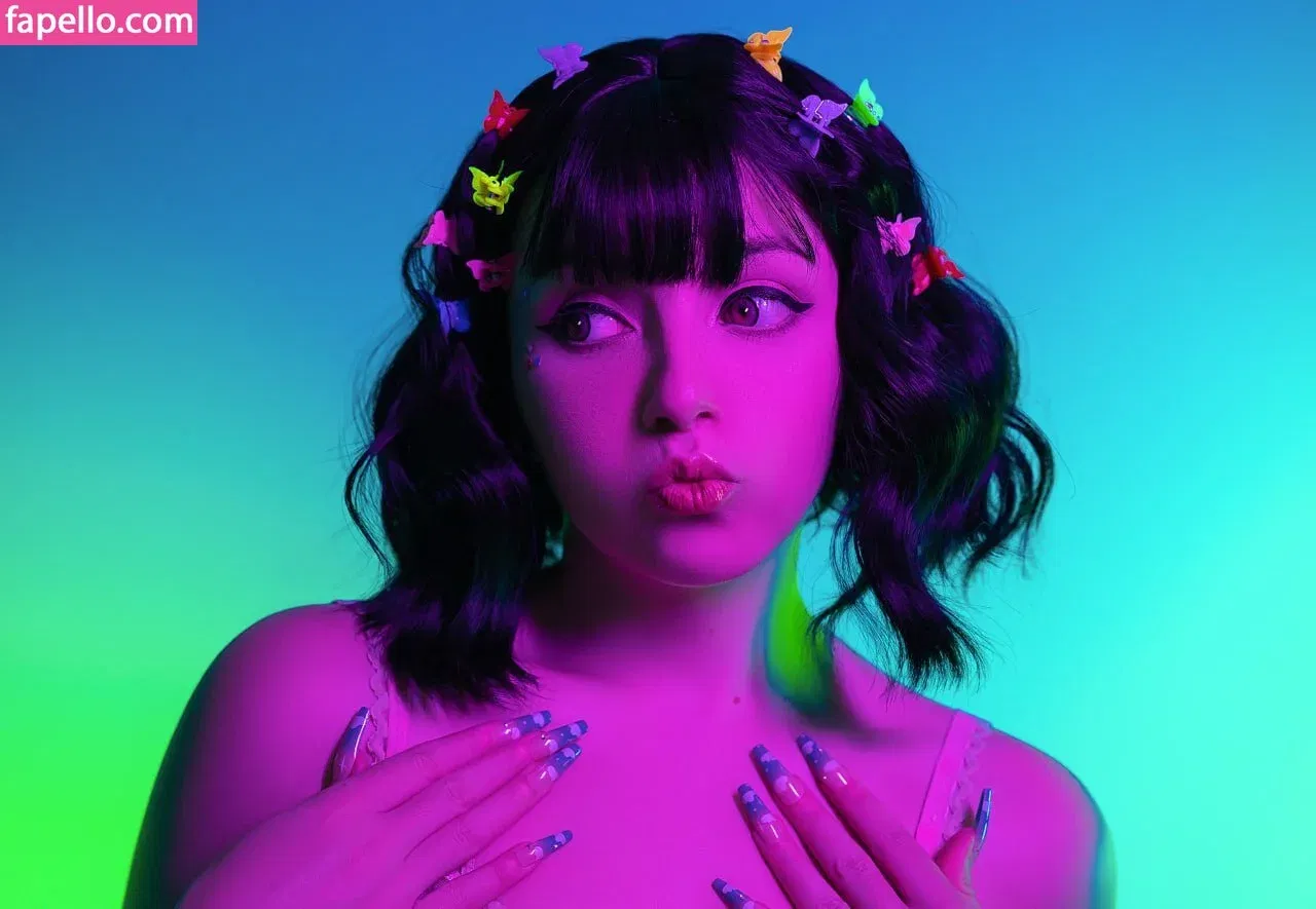 Olyashaa / deepfake / olyashaasaxon Onlyfans Photo Gallery 