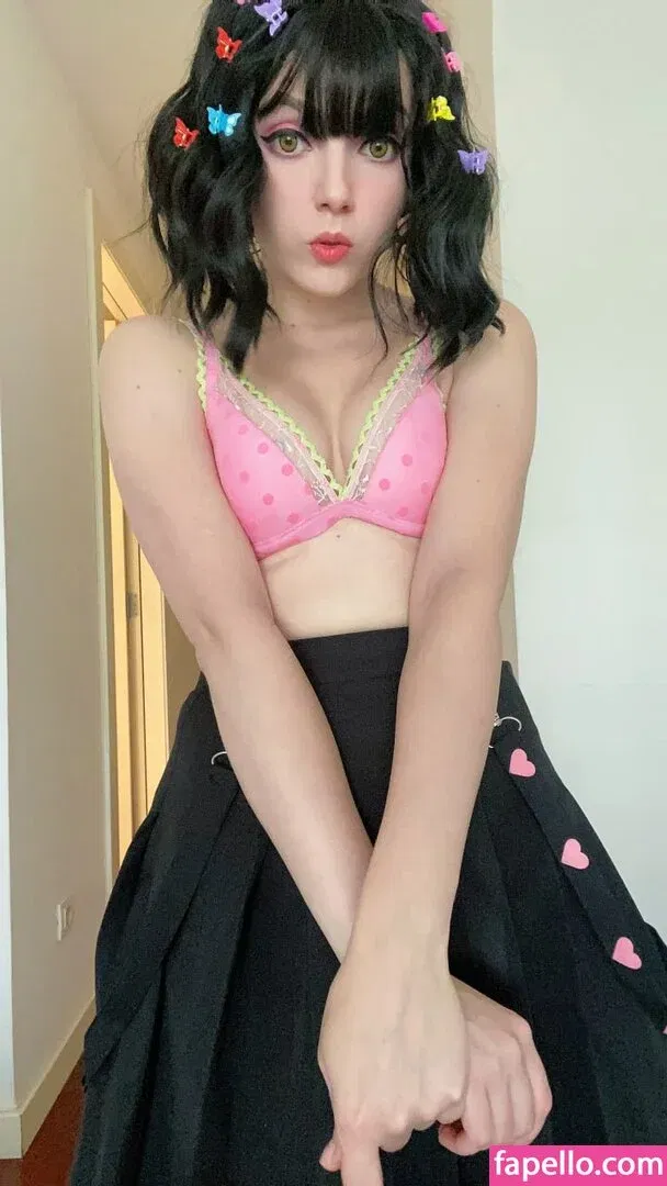 Olyashaa / deepfake / olyashaasaxon Onlyfans Photo Gallery 