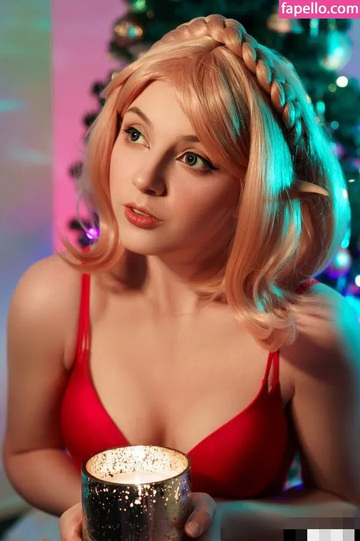 Olyashaa / deepfake / olyashaasaxon Onlyfans Photo Gallery 