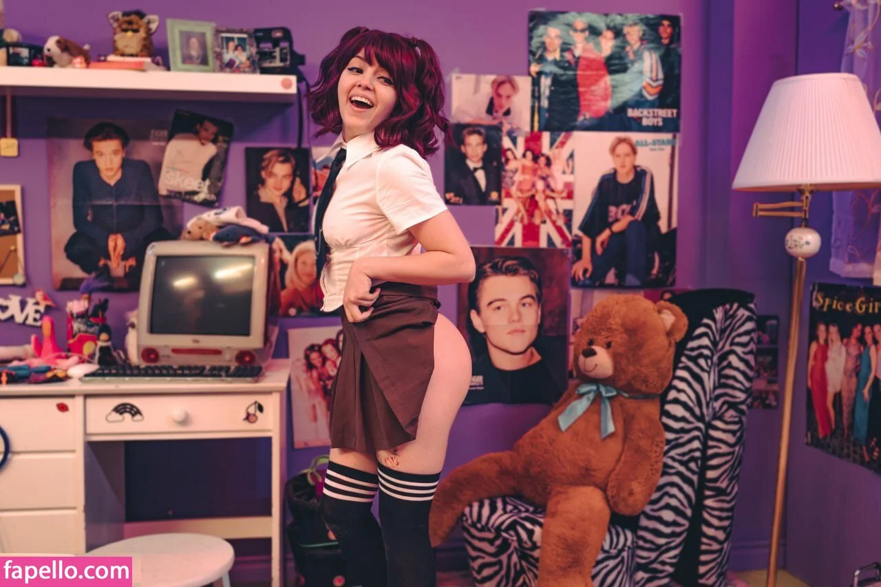 Olyashaa / deepfake / olyashaasaxon Onlyfans Photo Gallery 