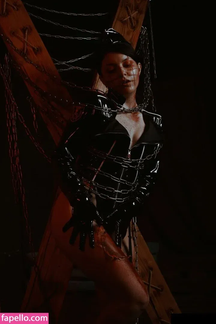 Olyashaa / deepfake / olyashaasaxon Onlyfans Photo Gallery 