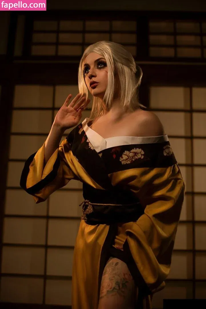 Olyashaa / deepfake / olyashaasaxon Onlyfans Photo Gallery 