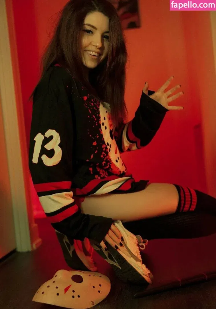 Olyashaa / deepfake / olyashaasaxon Onlyfans Photo Gallery 