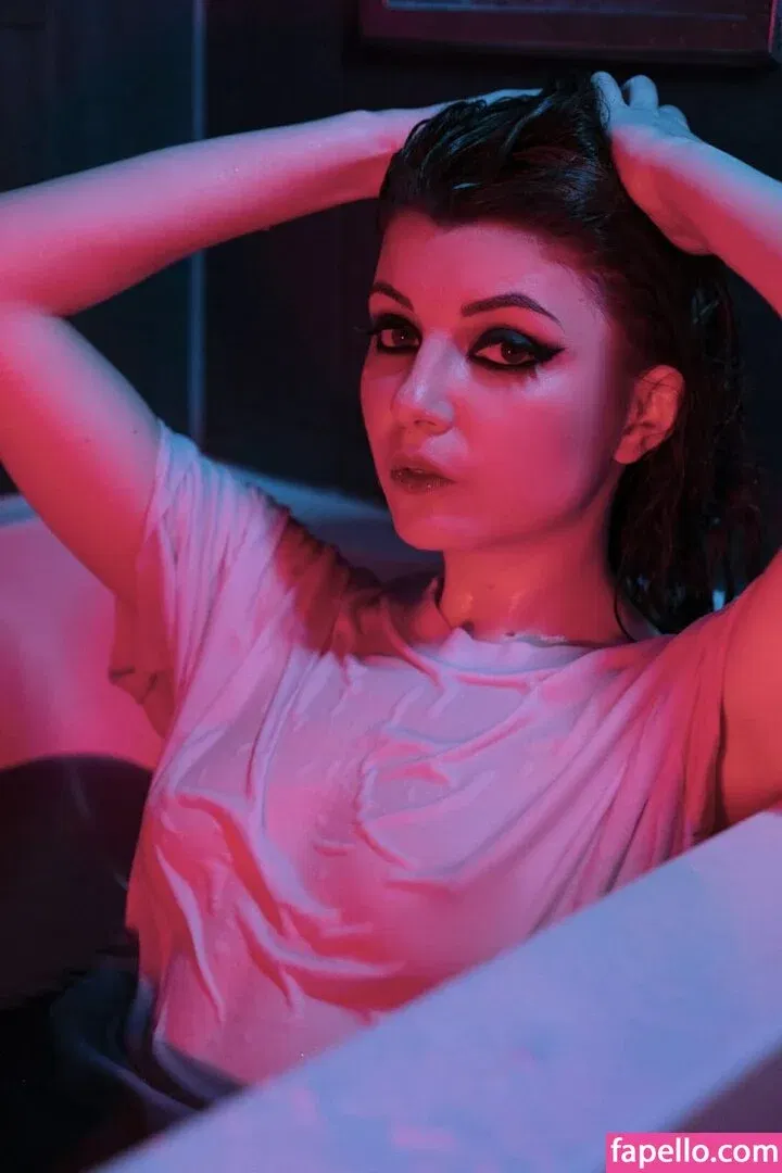 Olyashaa / deepfake / olyashaasaxon Onlyfans Photo Gallery 