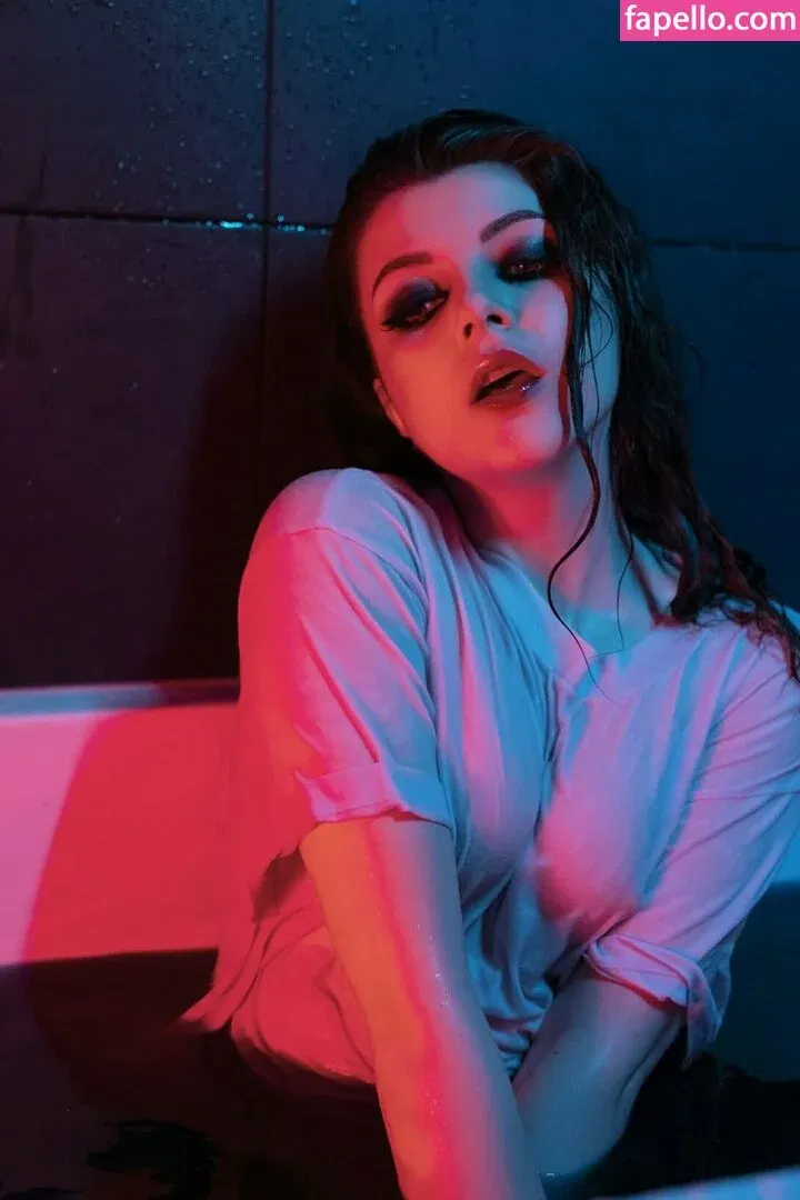 Olyashaa / deepfake / olyashaasaxon Onlyfans Photo Gallery 