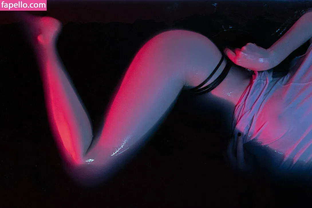 Olyashaa / deepfake / olyashaasaxon Onlyfans Photo Gallery 