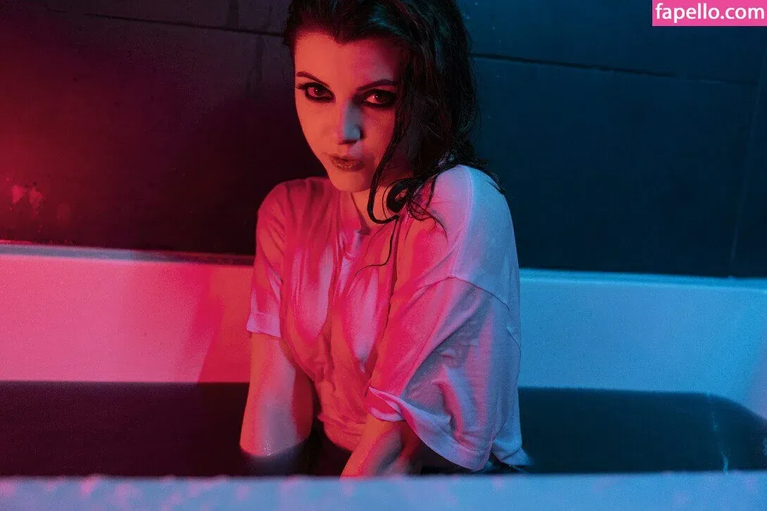 Olyashaa / deepfake / olyashaasaxon Onlyfans Photo Gallery 