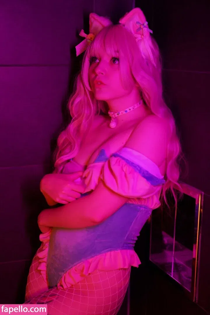 Olyashaa / deepfake / olyashaasaxon Onlyfans Photo Gallery 