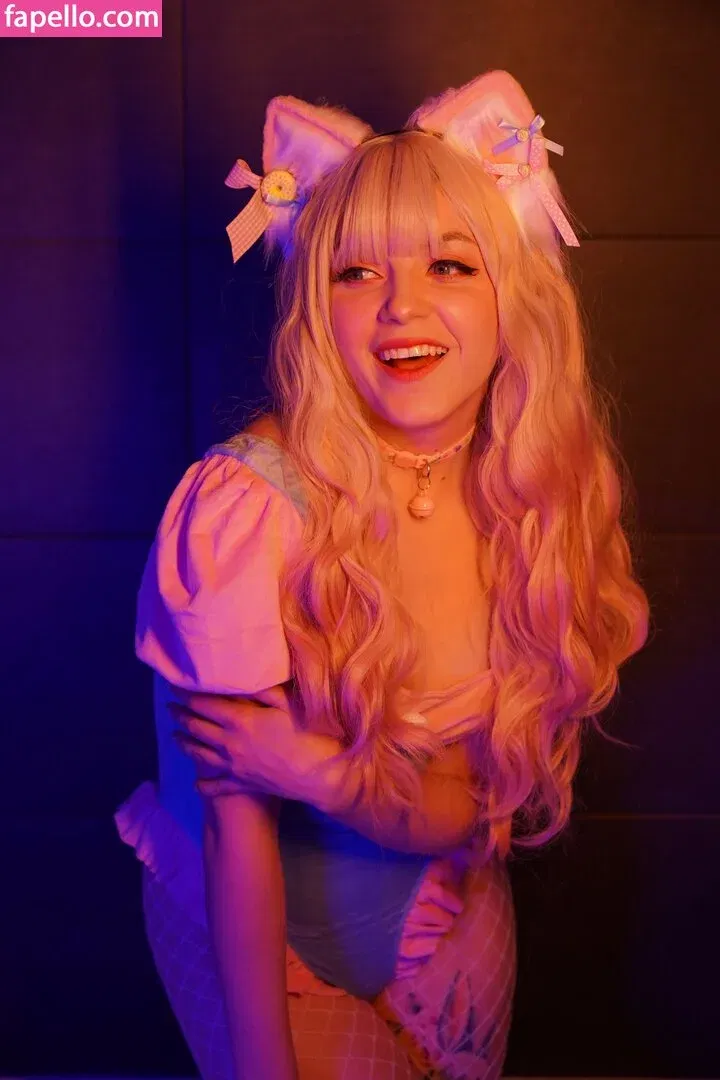 Olyashaa / deepfake / olyashaasaxon Onlyfans Photo Gallery 