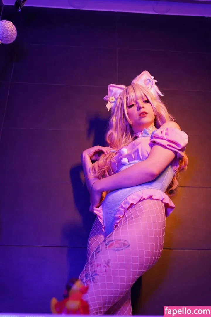 Olyashaa / deepfake / olyashaasaxon Onlyfans Photo Gallery 