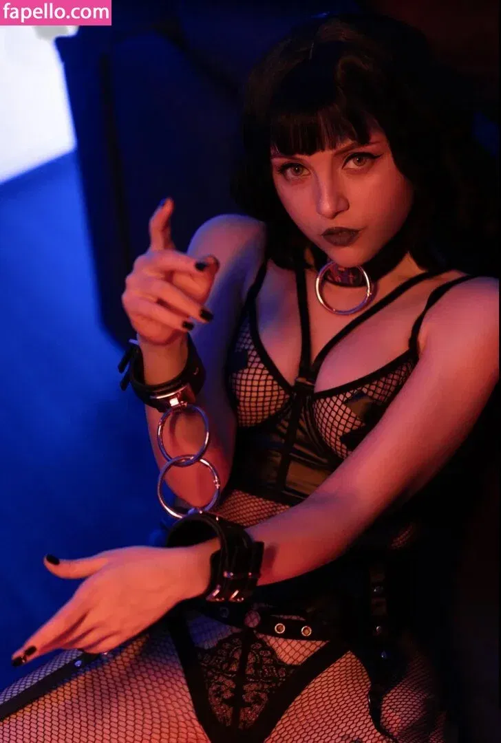 Olyashaa / deepfake / olyashaasaxon Onlyfans Photo Gallery 