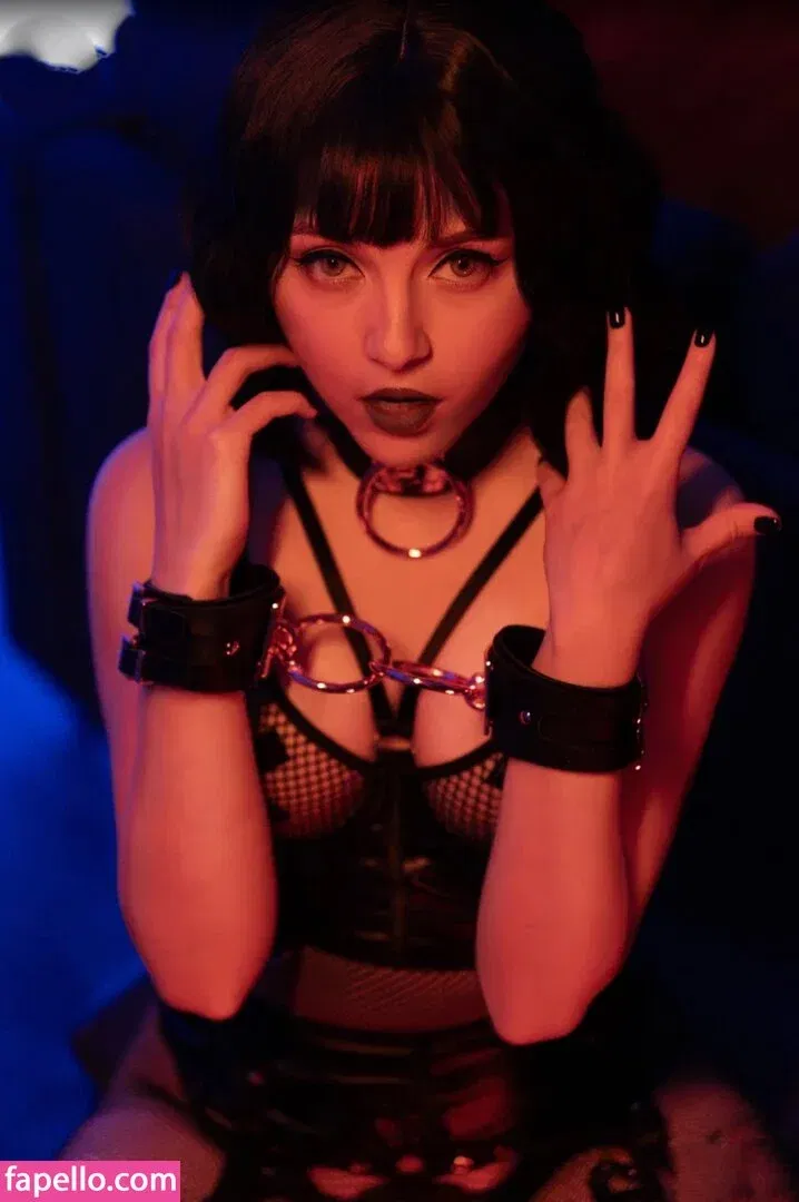 Olyashaa / deepfake / olyashaasaxon Onlyfans Photo Gallery 