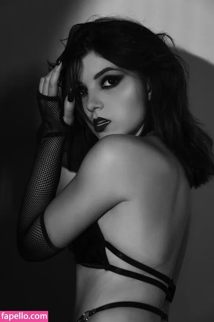 Olyashaa / deepfake / olyashaasaxon Onlyfans Photo Gallery 