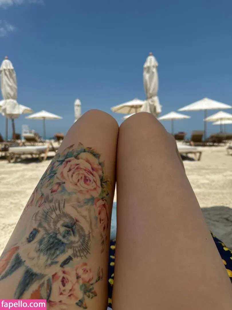 Olyashaa / deepfake / olyashaasaxon Onlyfans Photo Gallery 