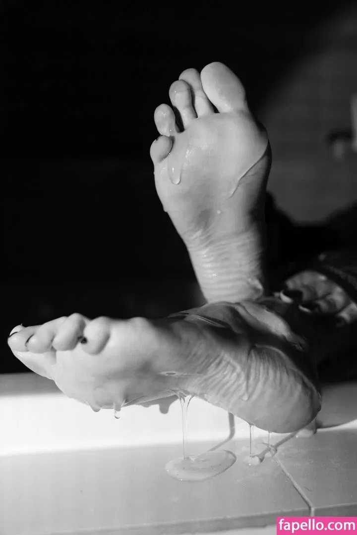 Olyashaa / deepfake / olyashaasaxon Onlyfans Photo Gallery 