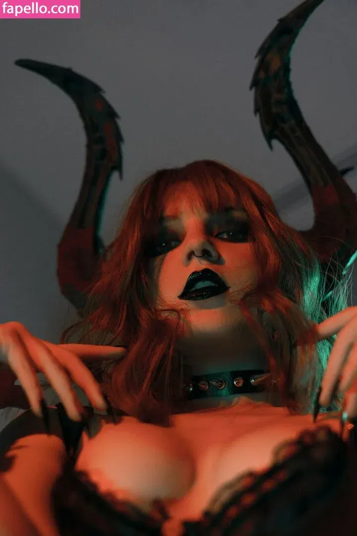 Olyashaa / deepfake / olyashaasaxon Onlyfans Photo Gallery 