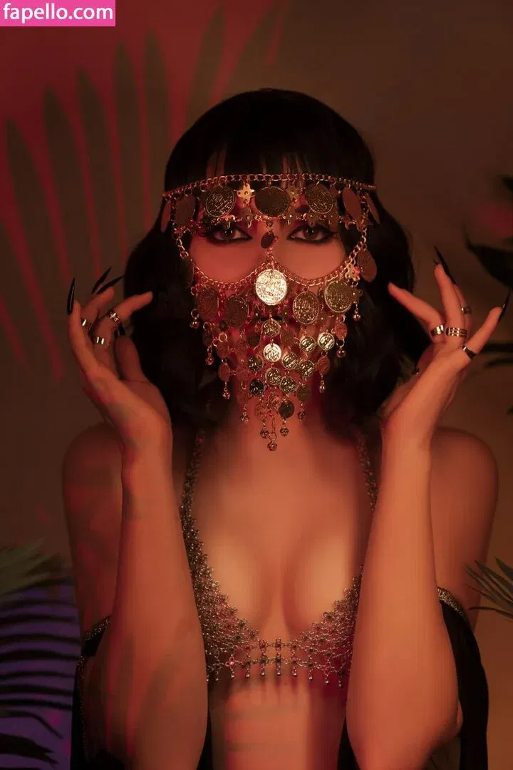 Olyashaa / deepfake / olyashaasaxon Onlyfans Photo Gallery 