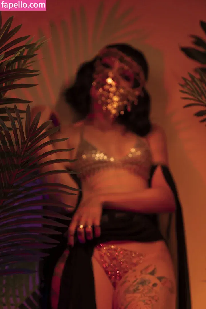 Olyashaa / deepfake / olyashaasaxon Onlyfans Photo Gallery 