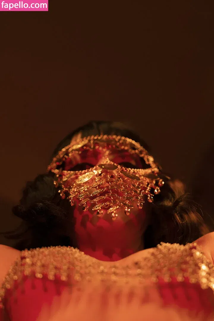 Olyashaa / deepfake / olyashaasaxon Onlyfans Photo Gallery 