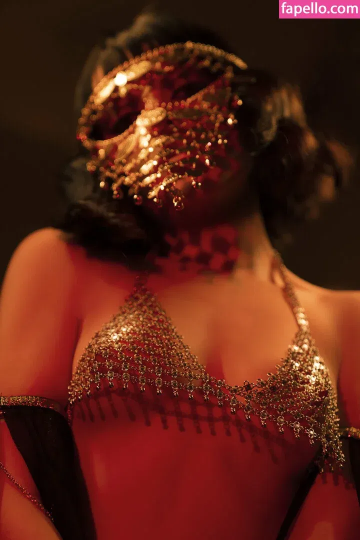 Olyashaa / deepfake / olyashaasaxon Onlyfans Photo Gallery 