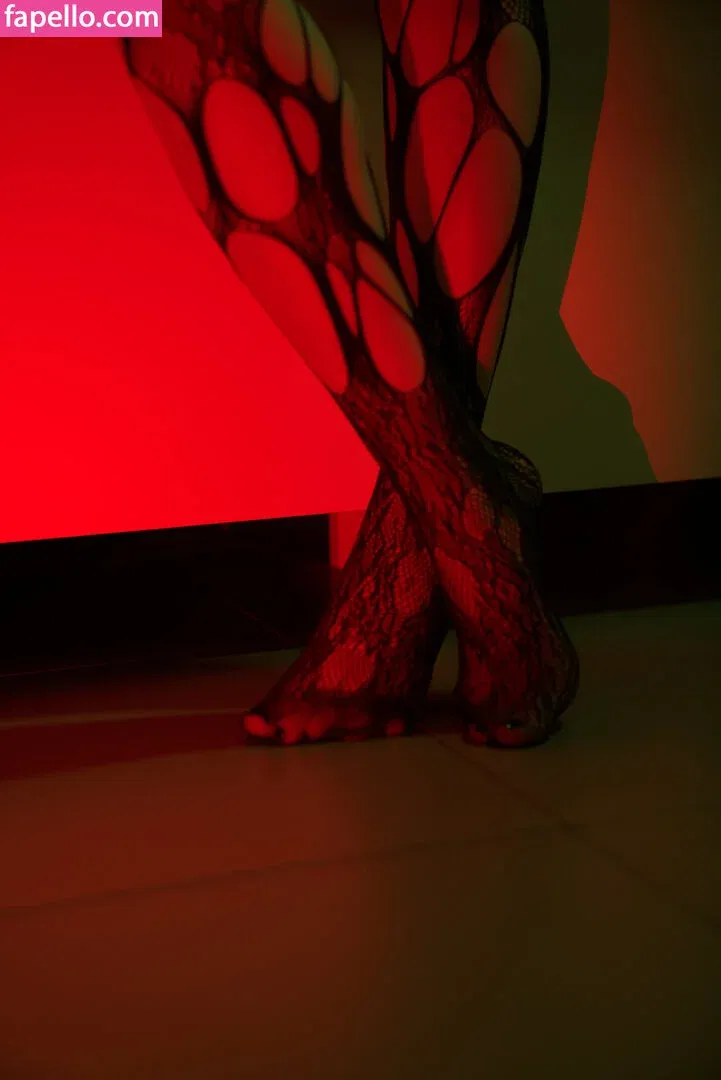 Olyashaa / deepfake / olyashaasaxon Onlyfans Photo Gallery 