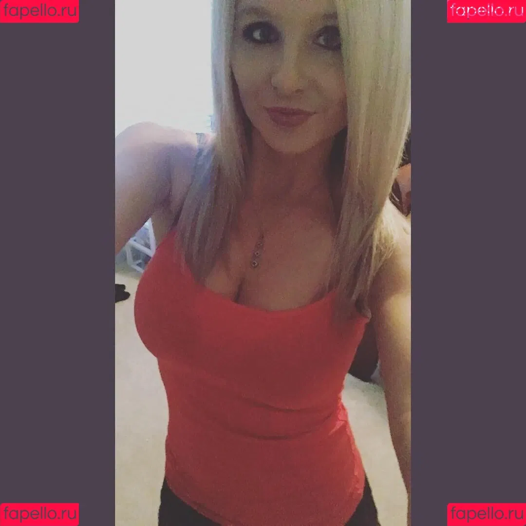 Barbie_Bad_Buns / badbarbiedj / big_bad_barbie Onlyfans Photo Gallery 