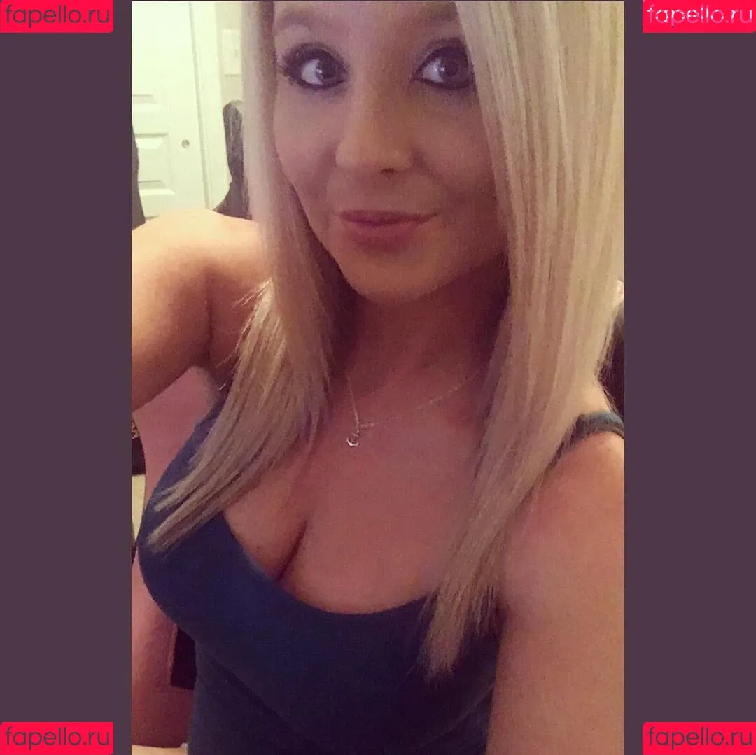 Barbie_Bad_Buns / badbarbiedj / big_bad_barbie Onlyfans Photo Gallery 