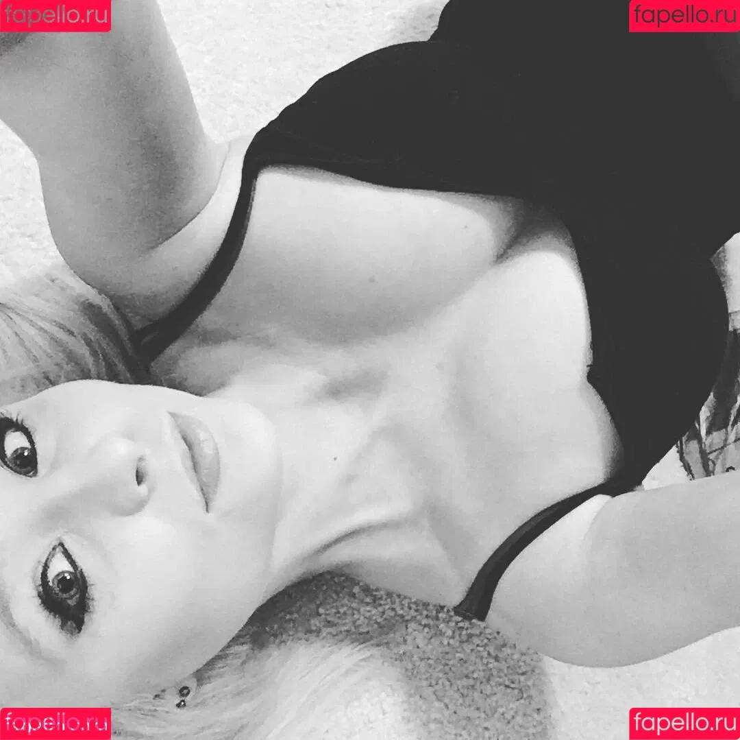 Barbie_Bad_Buns / badbarbiedj / big_bad_barbie Onlyfans Photo Gallery 