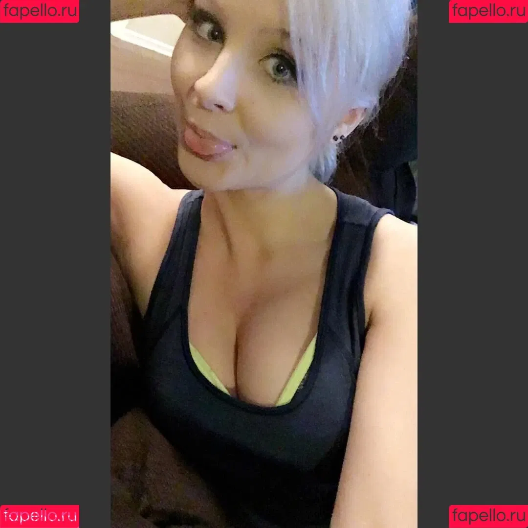 Barbie_Bad_Buns / badbarbiedj / big_bad_barbie Onlyfans Photo Gallery 