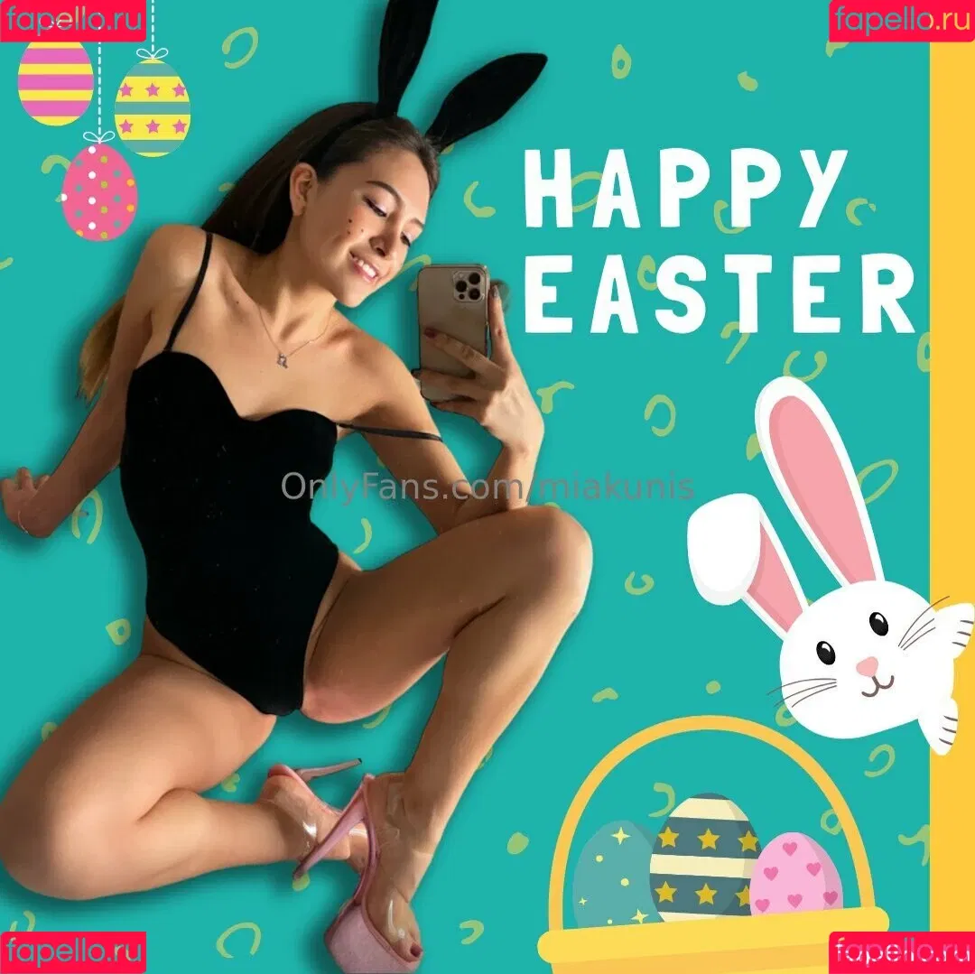 kunismilaonline / miakunis Onlyfans Photo Gallery 