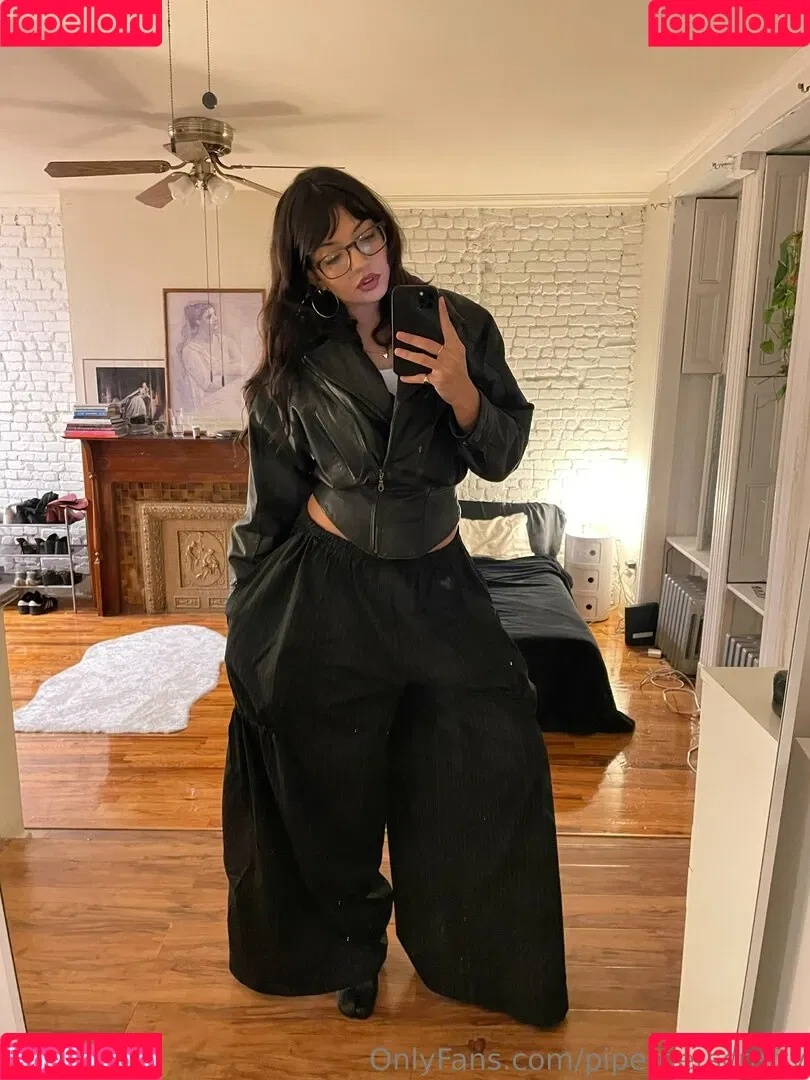 piper_makes_stuff / pipergetscrafty Onlyfans Photo Gallery 