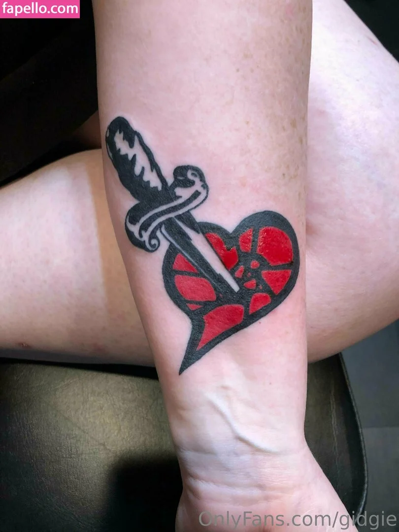 gidgie / gidgiebass Onlyfans Photo Gallery 