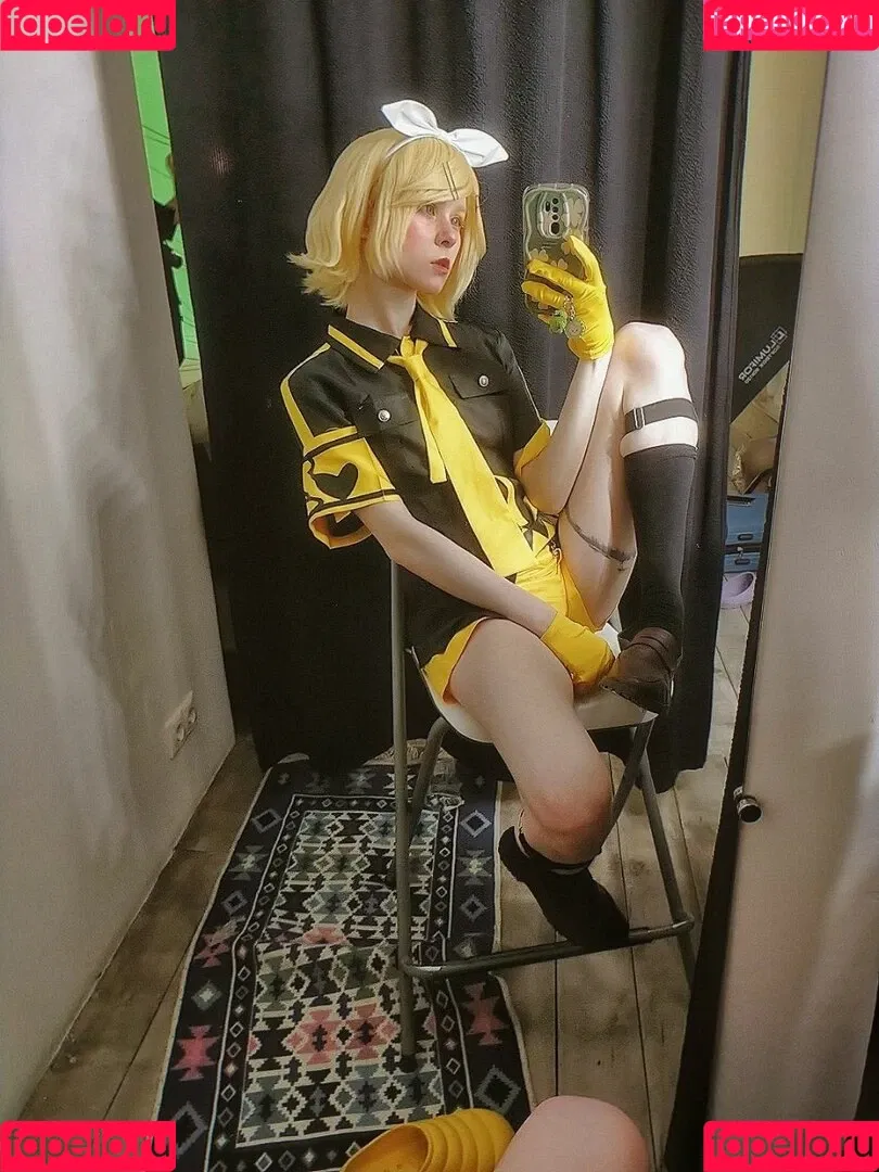 Lil Yves / ccyves / lilyves Onlyfans Photo Gallery 