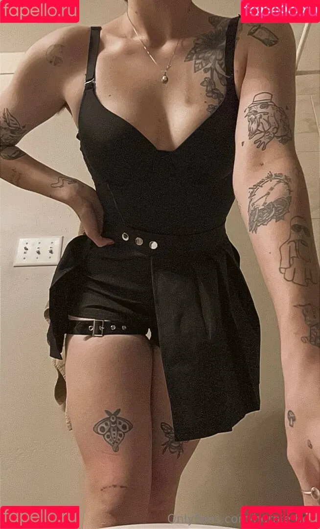 hornie-bee Onlyfans Photo Gallery 