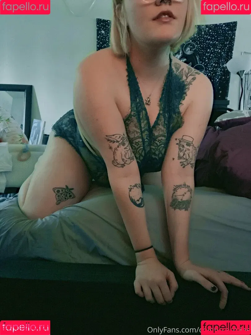 hornie-bee Onlyfans Photo Gallery 