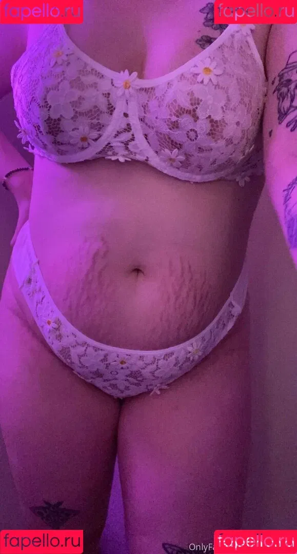 hornie-bee Onlyfans Photo Gallery 