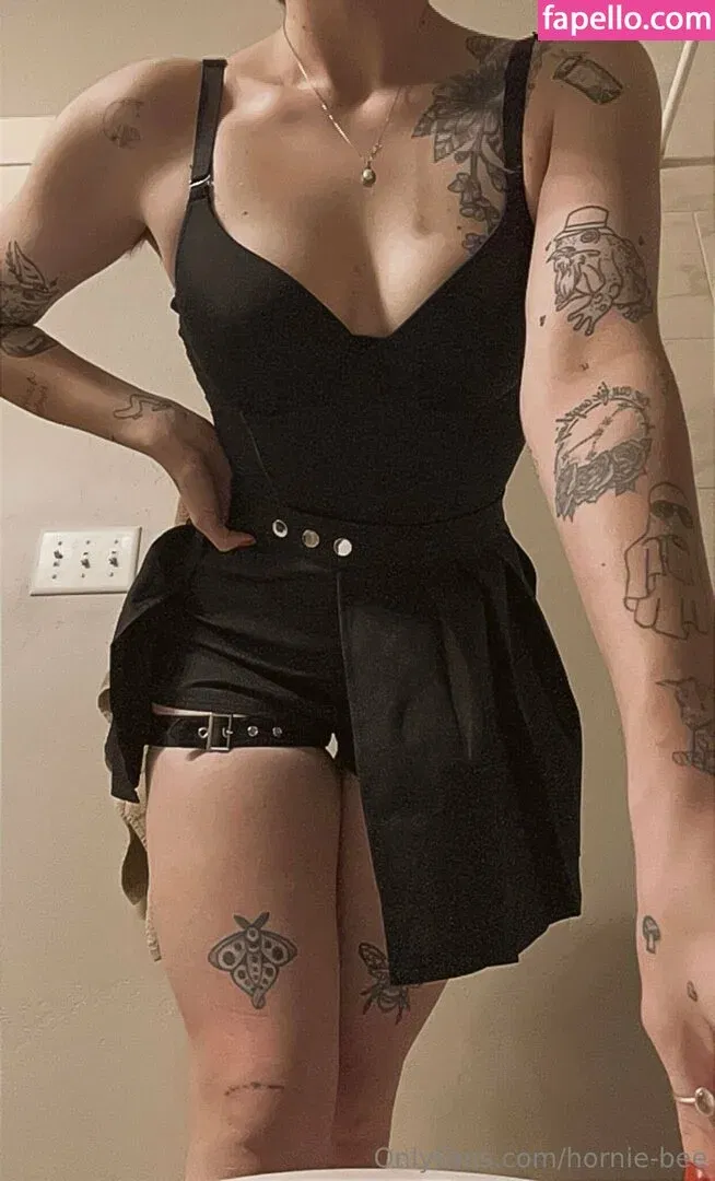 hornie-bee Onlyfans Photo Gallery 